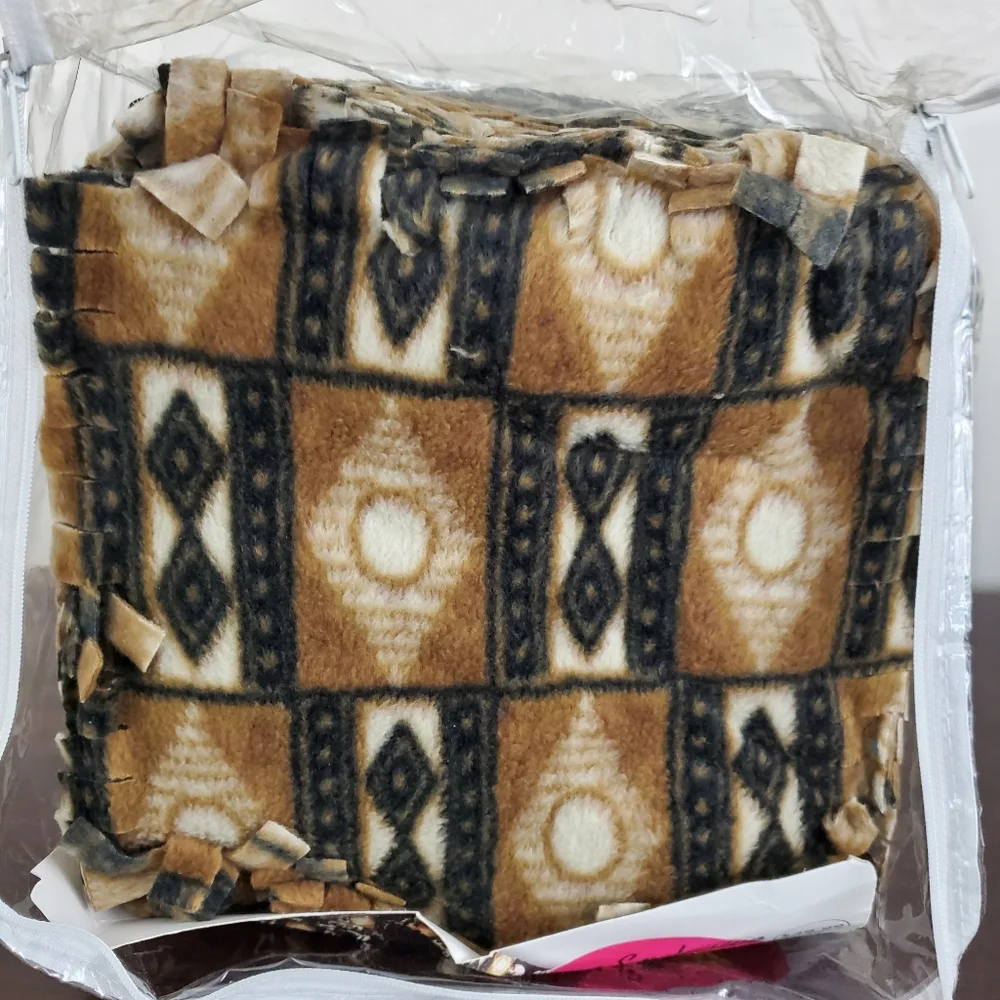 Jo-Ann's Exclusive Fleece Rag Time Quilt Kit - #7391873 Earth Tones